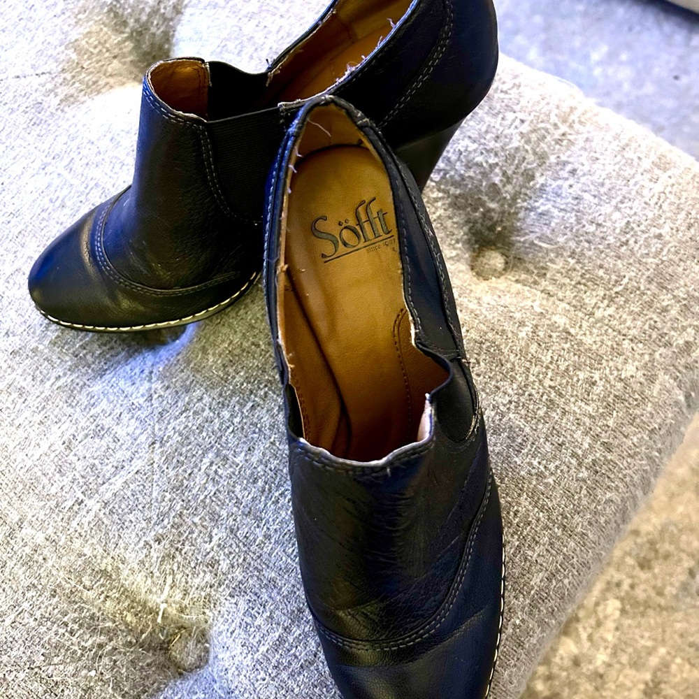 New Sofft Black Ankle Booties